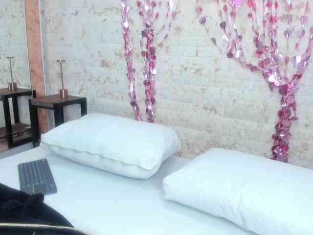 PenelopeRusso Live Webcam on BongaCams