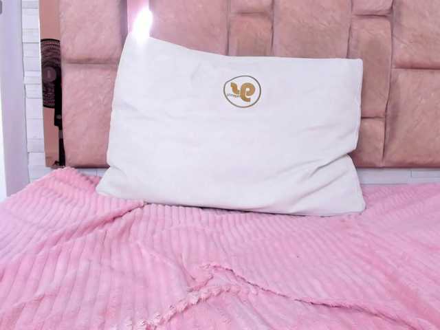 LilianStarfire's BongaCams show and profile