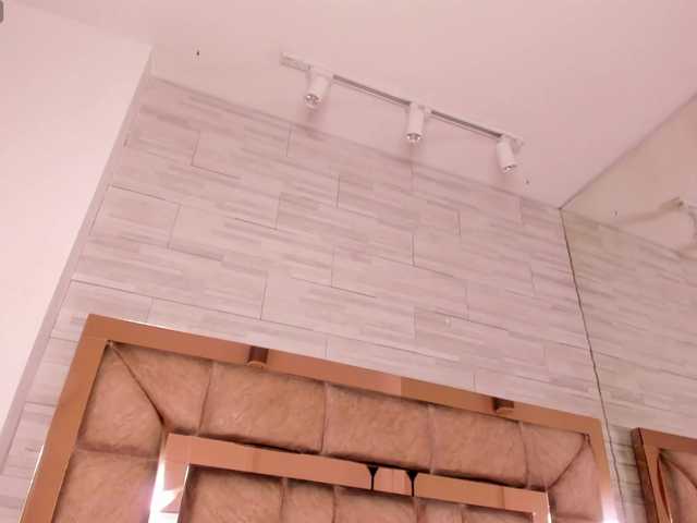 LilianStarfire's BongaCams show and profile