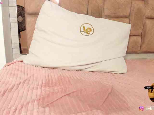 LilianStarfire webcam