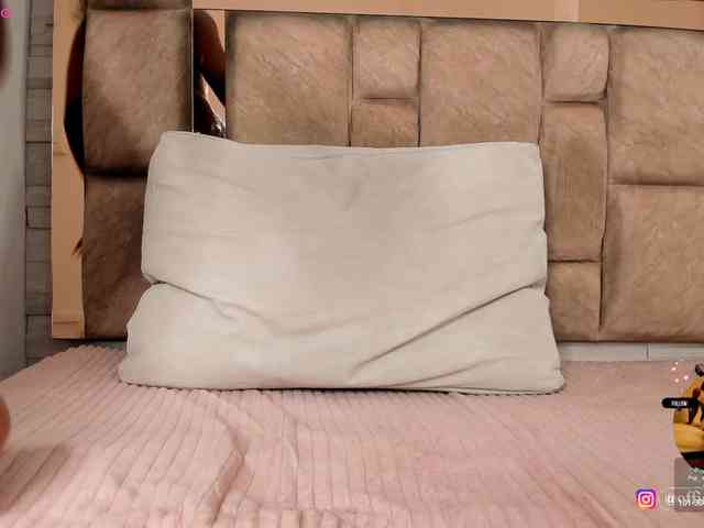 LilianStarfire webcam