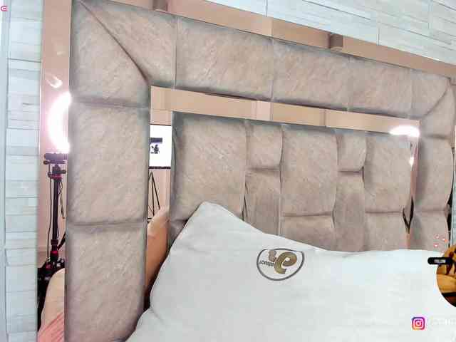 LilianStarfire webcam