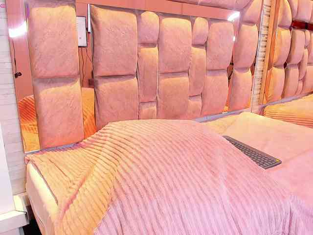 LilianStarfire webcam