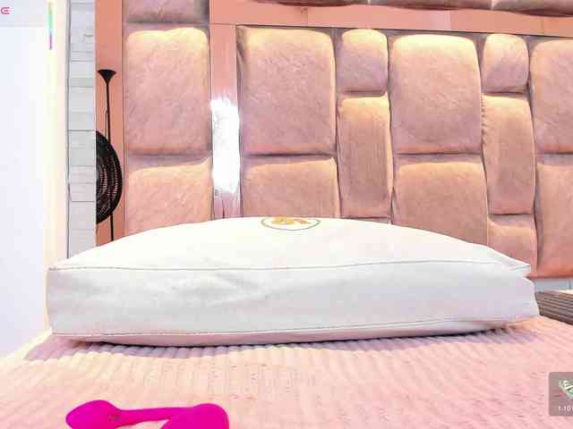 LilianStarfire webcam