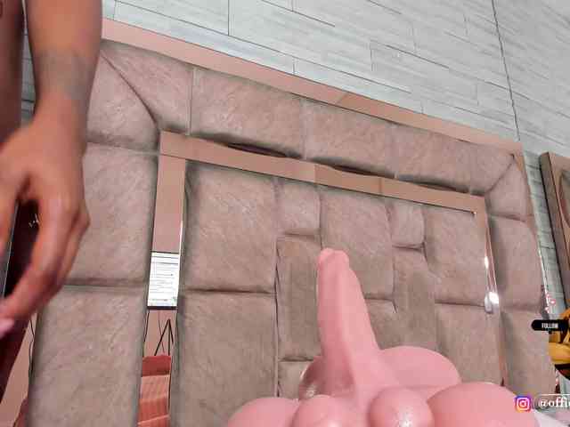 LilianStarfire webcam