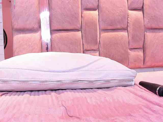 LilianStarfire webcam