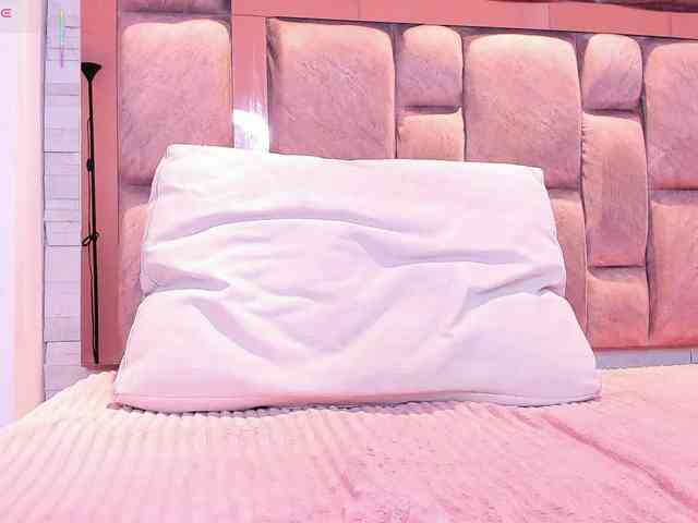 LilianStarfire webcam