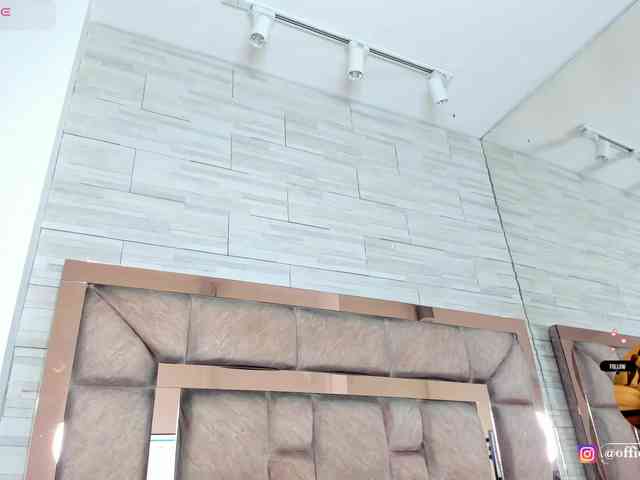 LilianStarfire webcam