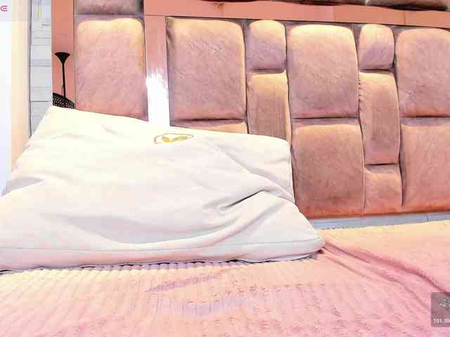 LilianStarfire webcam