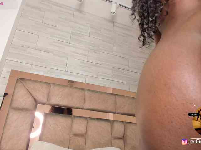 LilianStarfire webcam