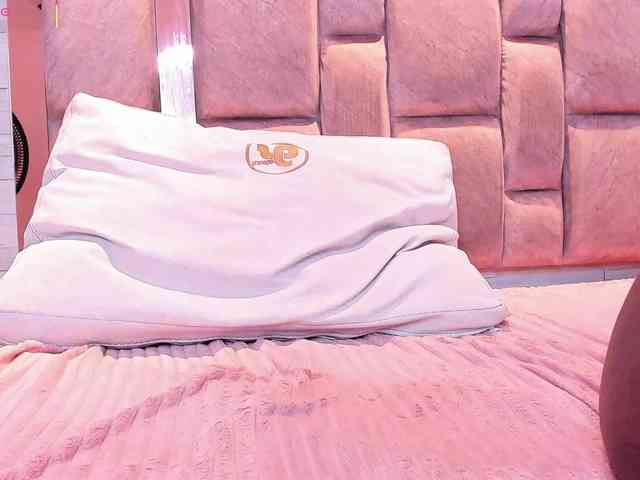 LilianStarfire webcam