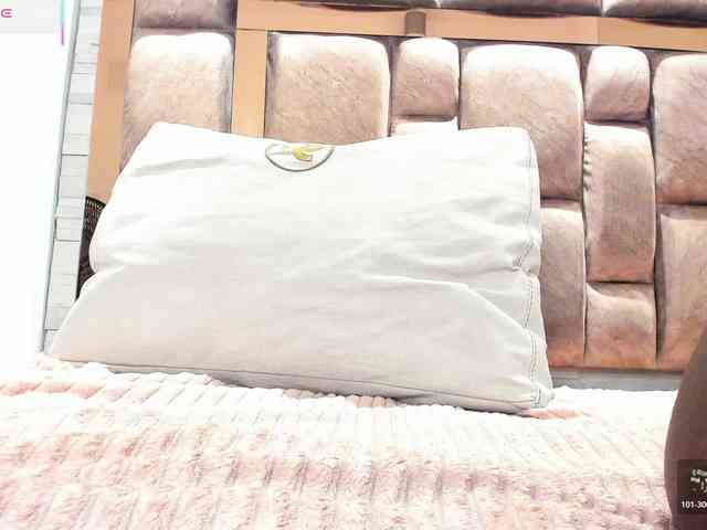 LilianStarfire webcam