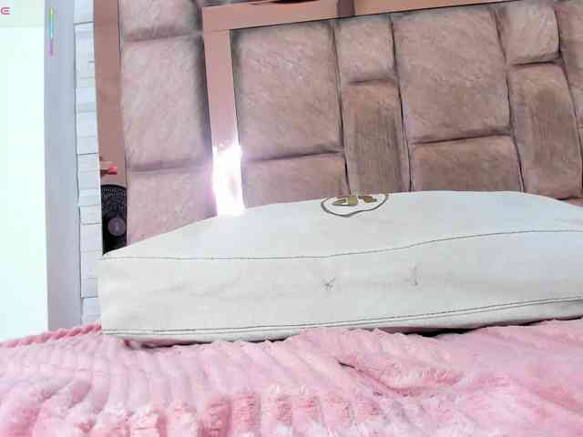 LilianStarfire webcam