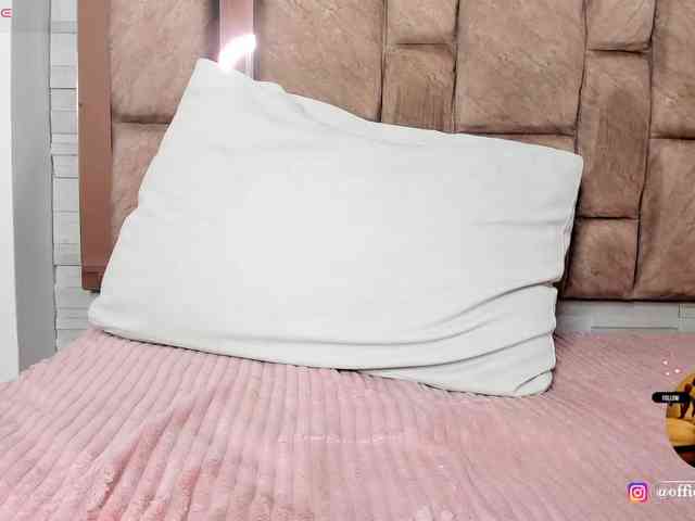 LilianStarfire webcam