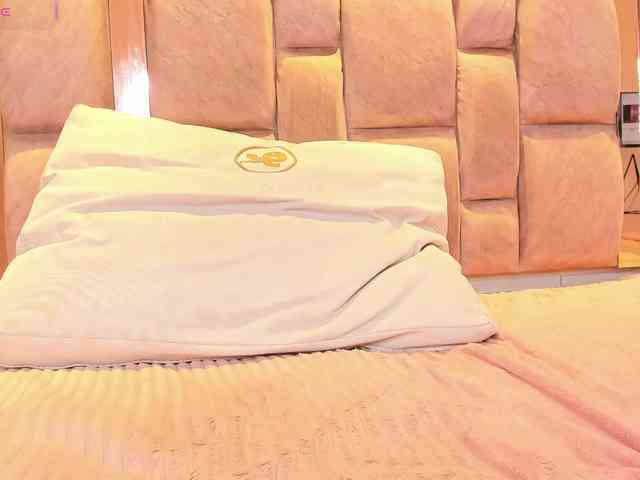 LilianStarfire webcam