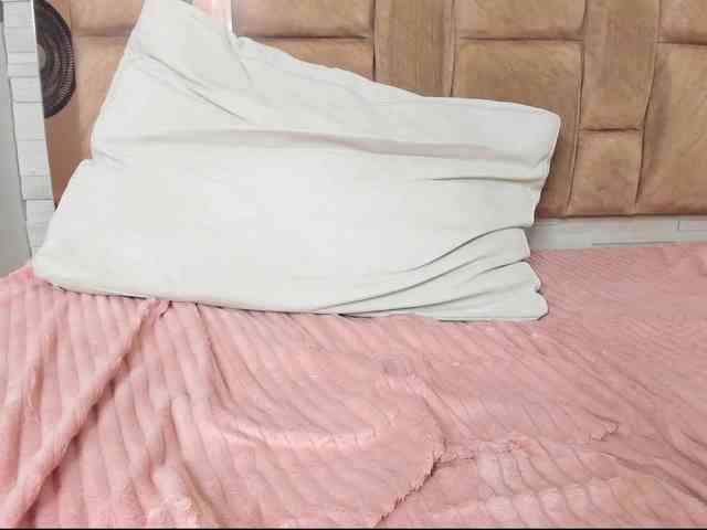 LilianStarfire webcam