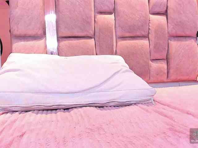 LilianStarfire webcam