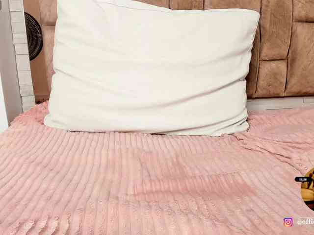 LilianStarfire webcam