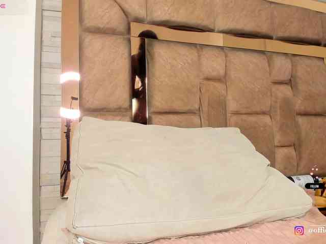 LilianStarfire webcam