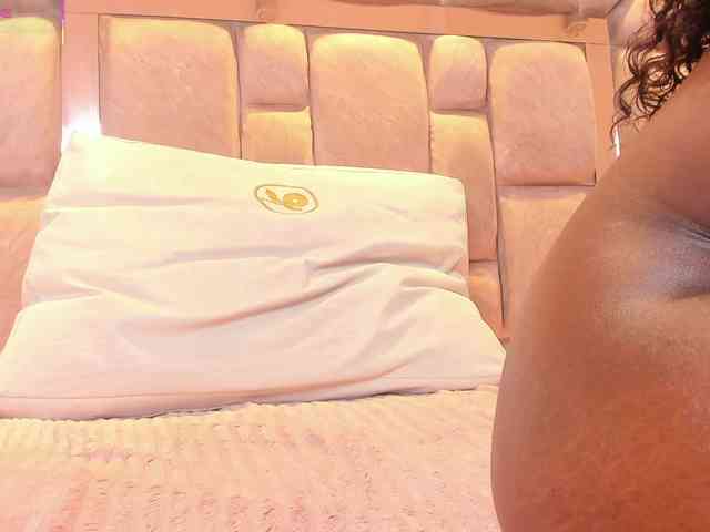 LilianStarfire webcam