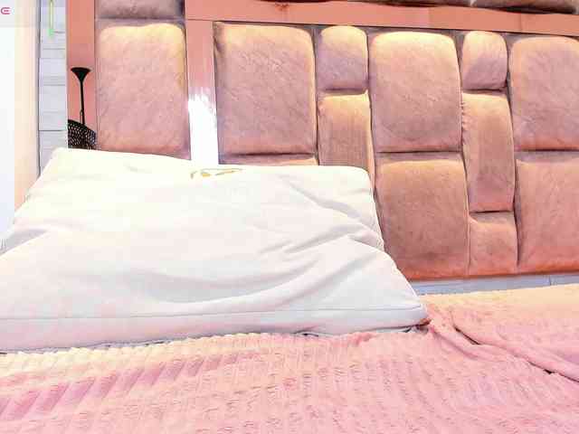 LilianStarfire webcam