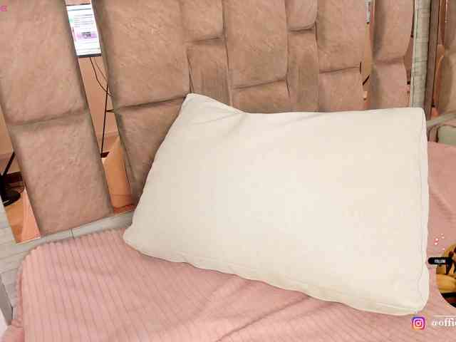 LilianStarfire webcam