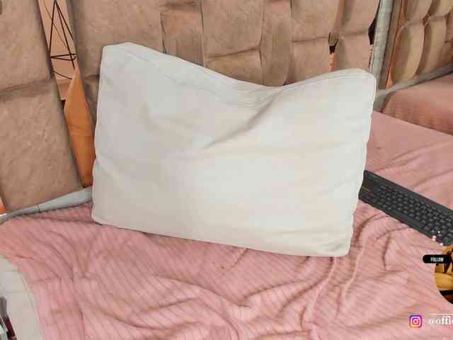 LilianStarfire webcam