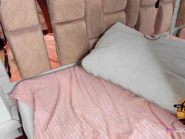 LilianStarfire webcam