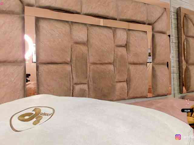 LilianStarfire webcam