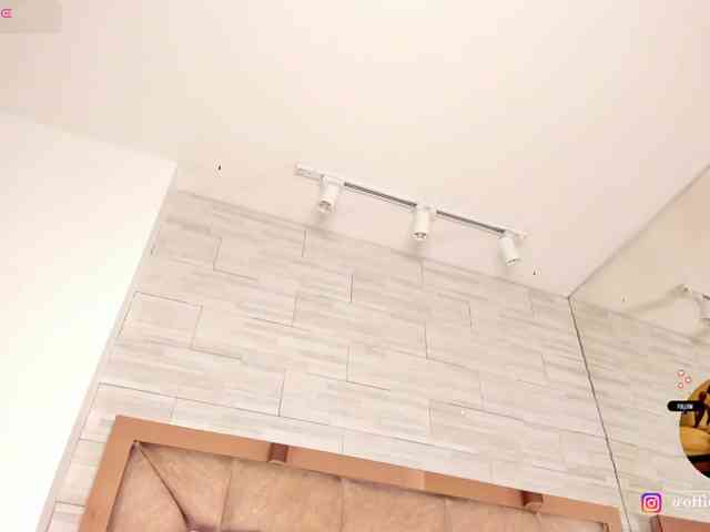 LilianStarfire webcam