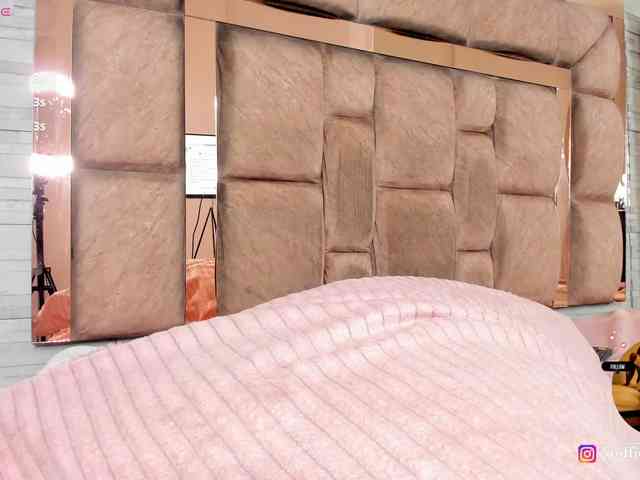 LilianStarfire webcam