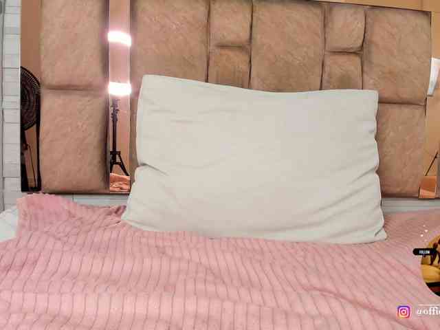 LilianStarfire webcam