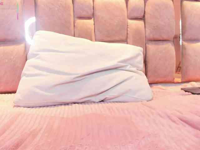 LilianStarfire webcam