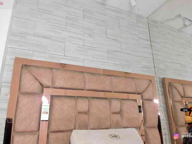 LilianStarfire webcam