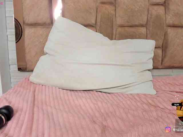 LilianStarfire webcam