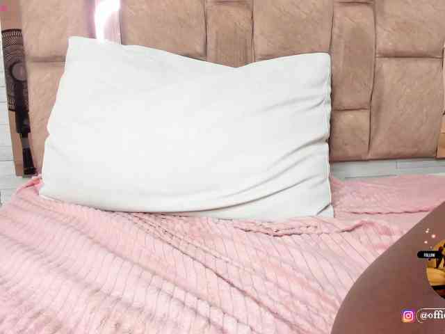 LilianStarfire webcam