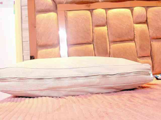 LilianStarfire webcam