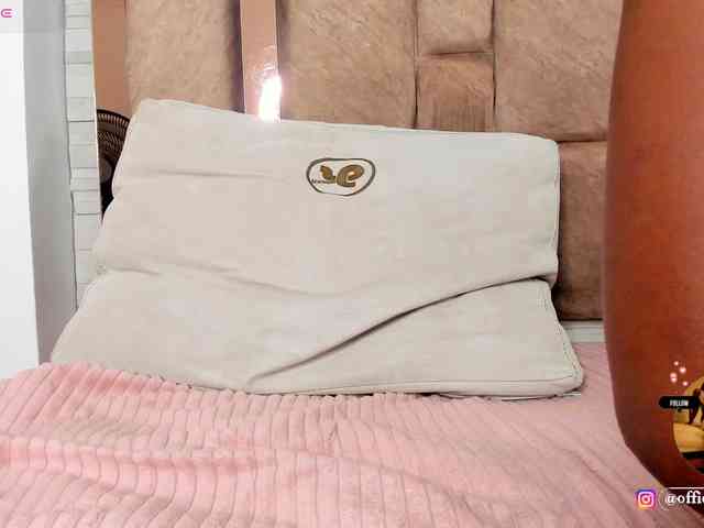 LilianStarfire webcam