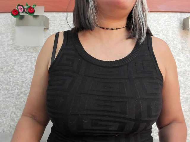 AlliceGreen's BongaCams show and profile