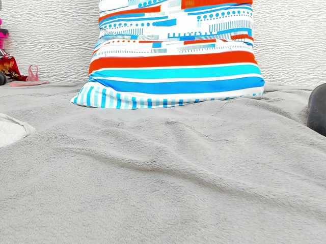 AlliceGreen's BongaCams show and profile