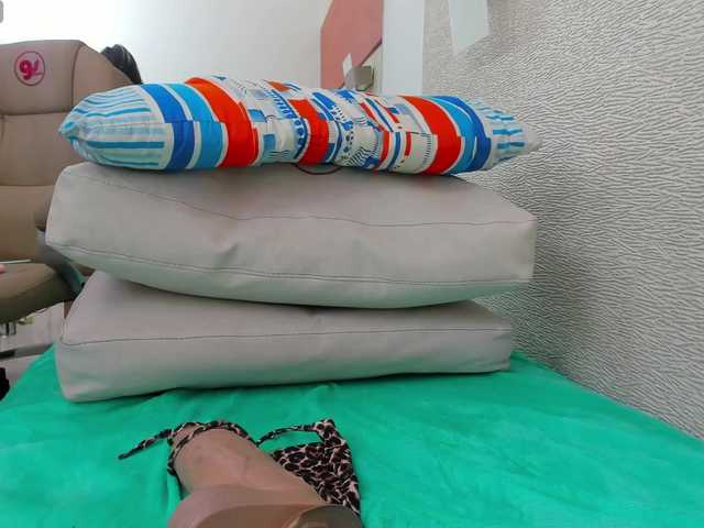 AlliceGreen Live Cam on BongaCams