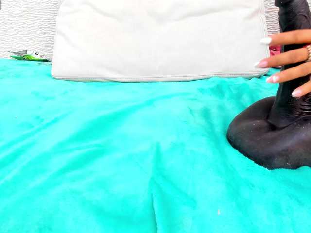 AlliceGreen's BongaCams show and profile