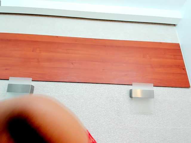 AlliceGreen's BongaCams show and profile