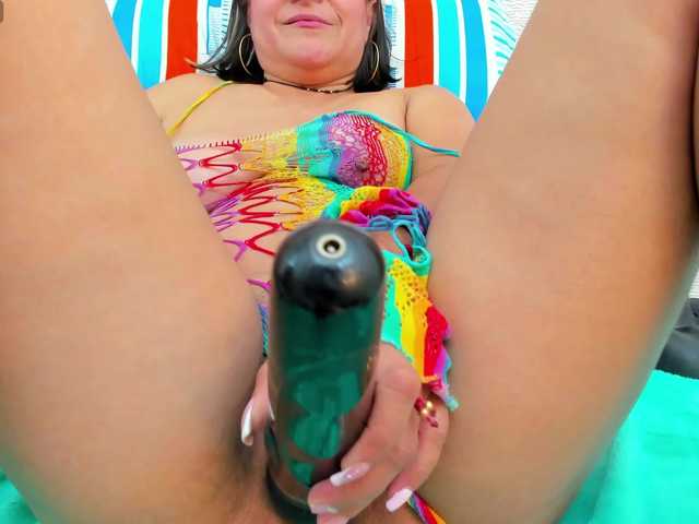 AlliceGreen's BongaCams show and profile