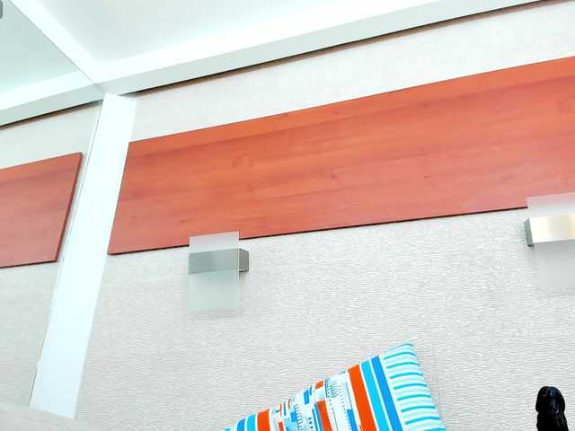 AlliceGreen's BongaCams show and profile