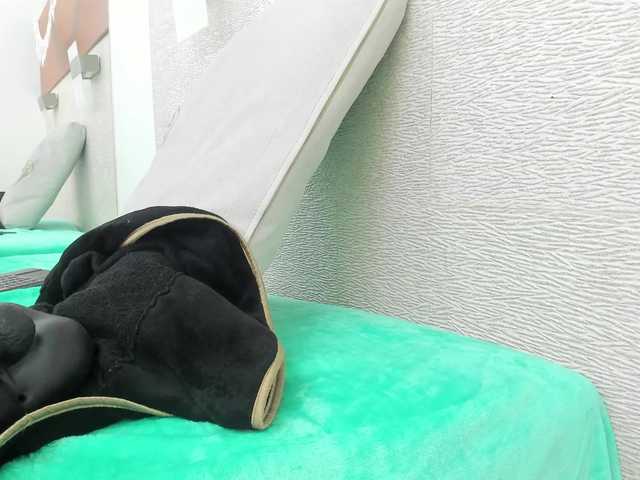 AlliceGreen's BongaCams show and profile