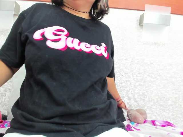 AlliceGreen's BongaCams show and profile