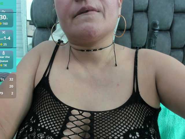 AlliceGreen's BongaCams show and profile