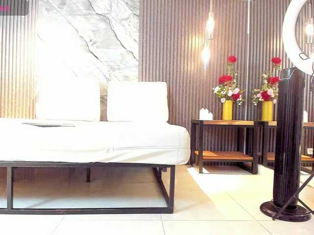 JuliethaTaylor's BongaCams show and profile