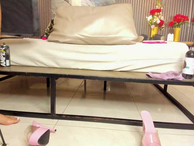 JuliethaTaylor's BongaCams show and profile